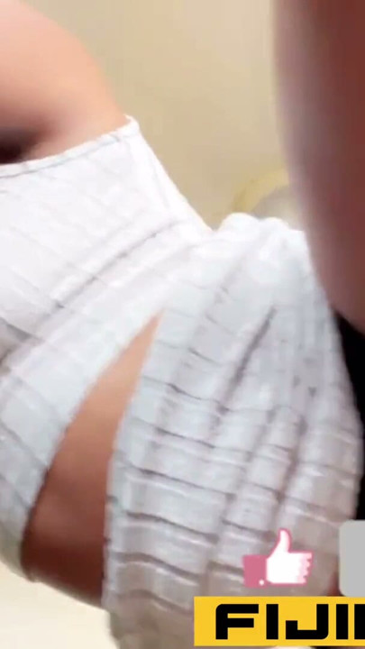 パンダエクスプレスのティーン痴女は、BBCでランダムな男に拾われます | クリップ 3