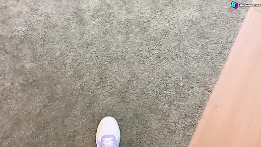 Futbol maçında testislerin yok edilmesi! Sol testisi neredeyse patlayacaktı! - Dave Moon - Jennifer - Bbusting (top kırma)
