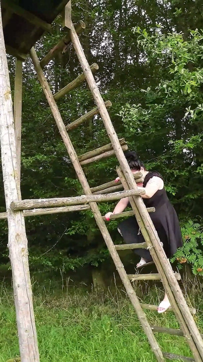 Xxl Pissing From Above in the Forest