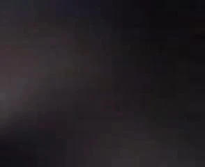 Mi inculo Michela in auto e la riempio di sborra.