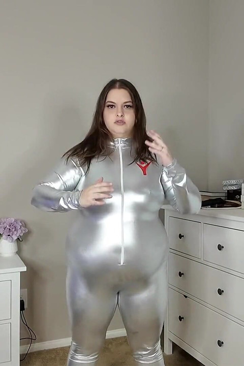 Güvenlik kadın robotu arıza yapıyor