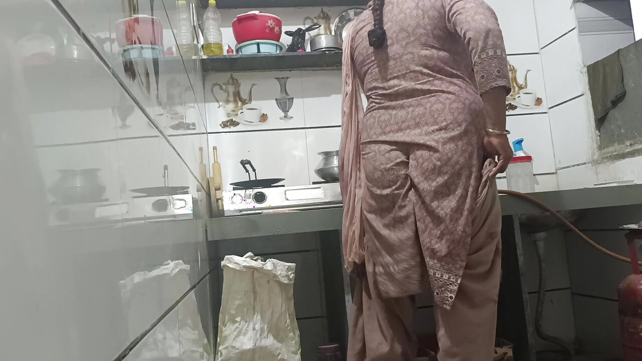 Desi Bhabhi Indian Sex Let Me Make