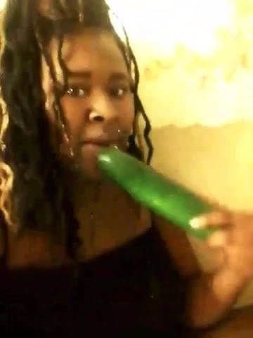 One Lucky Cucumber Gets The Best Head Ever