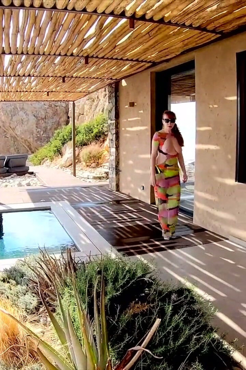 Poolside Pleasure!