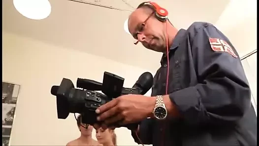 Genç Alman amatör çift erkek arkadaşı tarafından iyi sikiliyor