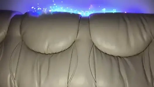 Seksi çoraplı Jucielussie twerk yapıyor