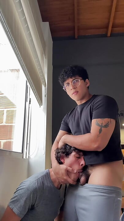 He fucks my face and I fuck his hole - enriquemudu & danielzambrano