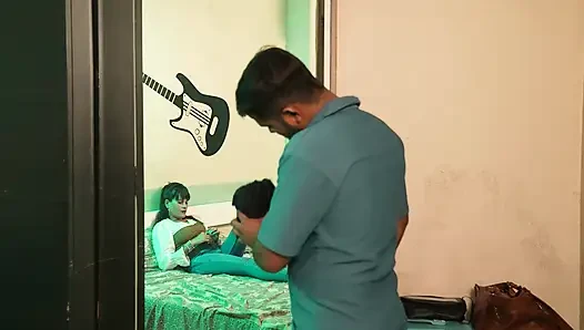 Pelayan India meniduri istri bosnya gadis perawan berpayudara susu video seks kerdil gay