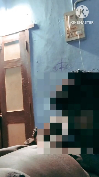 Desi tamilska žena sa komšijskim tinejdžerom | Klip 1