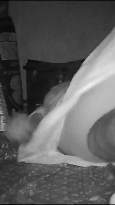Zapanjujući trenutak iz filma "Indijska seoska kućanica žestoko jebe bb guzicu"