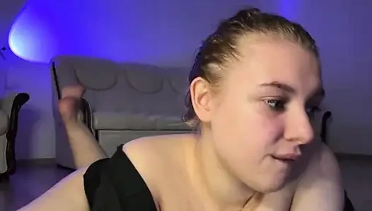 Jucielussie bugil lagi asik fingering dan menggoda sambil bugil