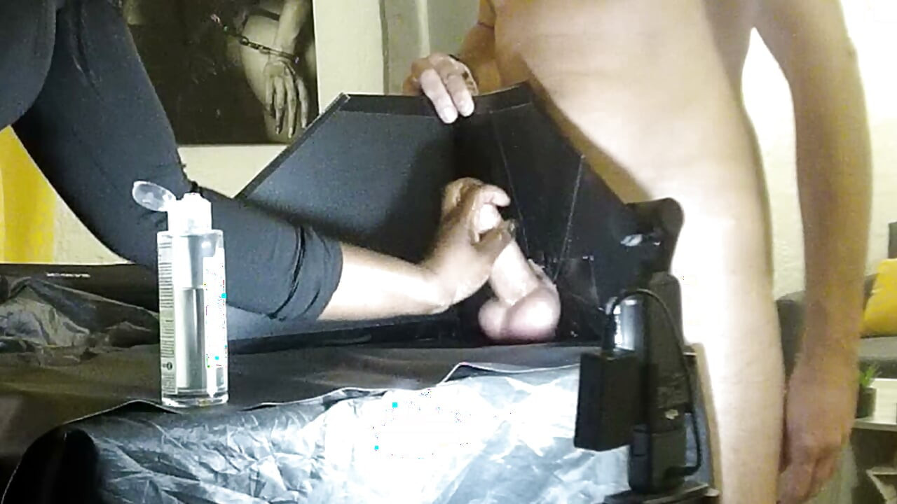 Exclusive Gloryhole BTS: Getting Ready For The Close-Up