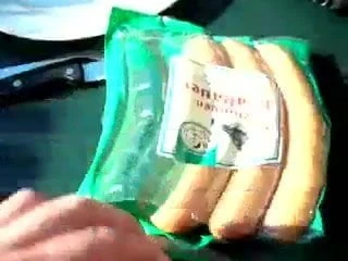So wird eine Wurst richtig mariniert