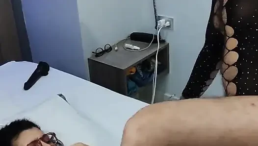 Полное видео о Pegging Husband Sissy Мы играем с длинным дилдо
