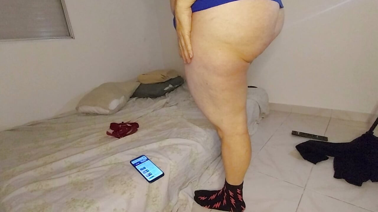 Vivi Guedez - Very horny putting to fuck in the skin with anal!