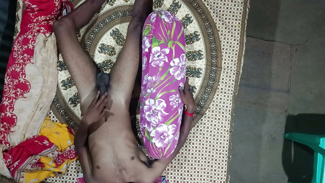 Desi mature hard dick blowjob