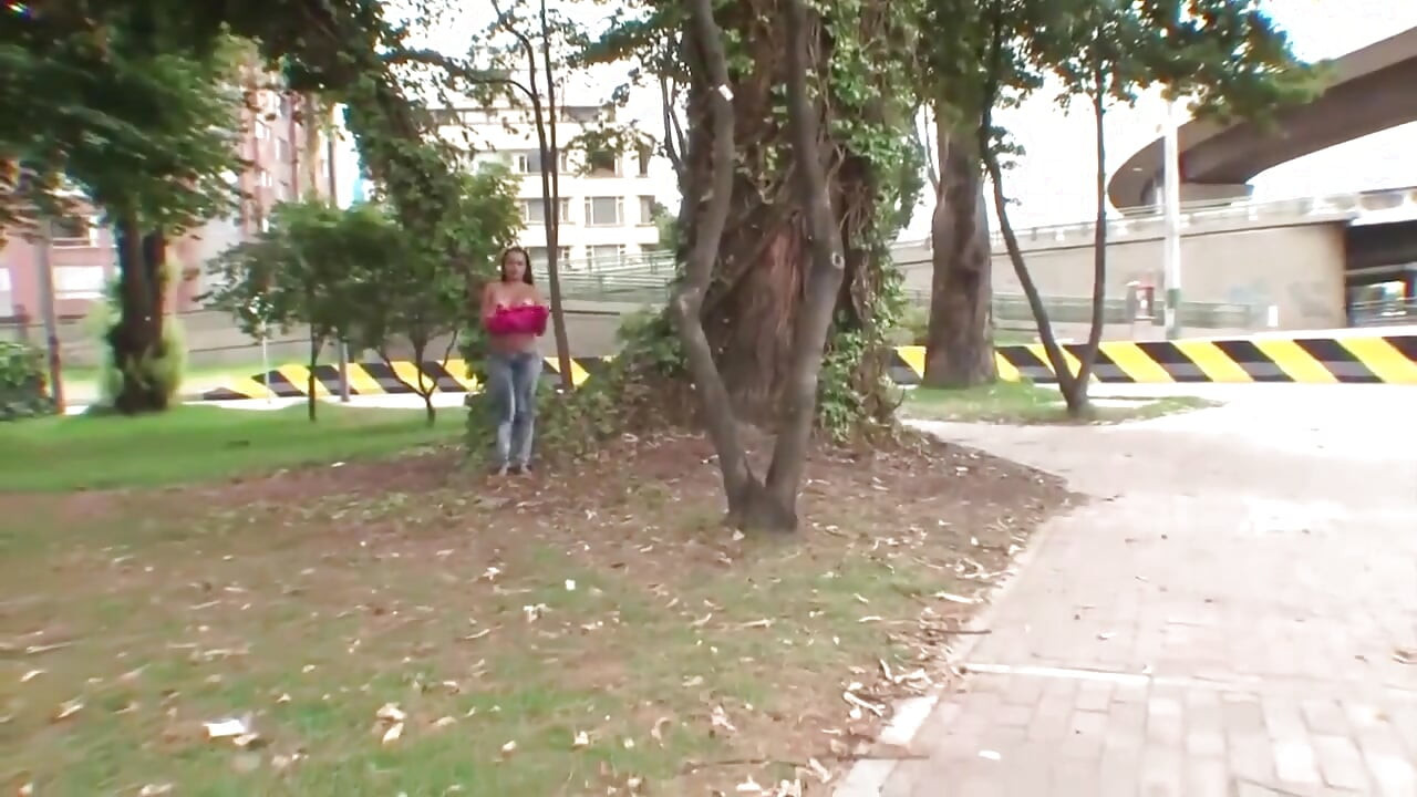 Brazilian babe enjoy big hard cock