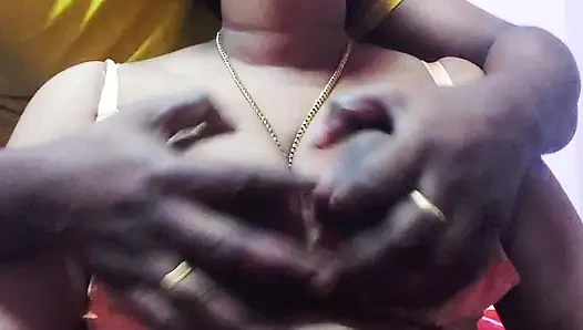 Hot Aunty has sex with Varatia