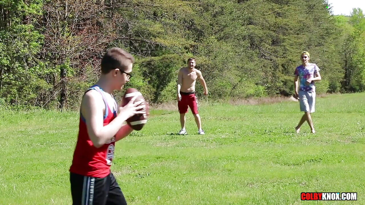 Scotty Knox Fucks Eli Lincoln