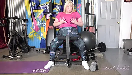AuntJudys - Hairy Mature BBW Catherine Can Gets Horny at the Gym