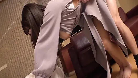 P122G05 Pick up beautiful women who go to the city and stay at the hotel! A lewd beauty with a clean face and a sluggish climax with Noripako climax!