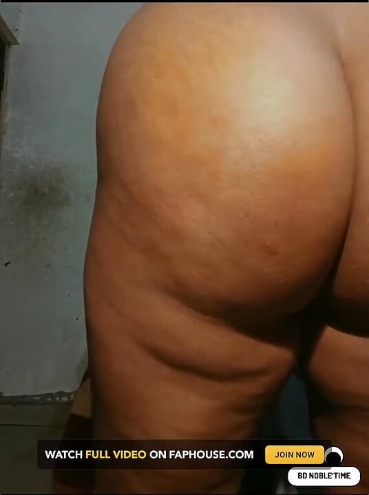 Tamil divórcio milf gosta de experimentar buceta bdsm tocada
