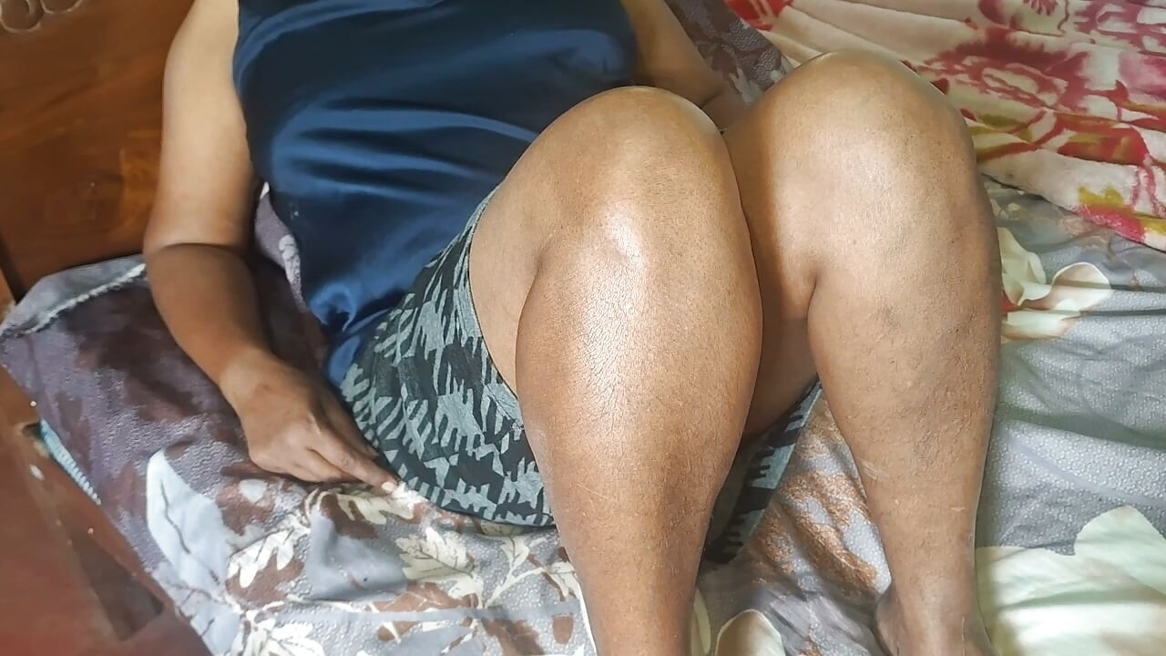 Ketahuan Ibu Tiri di Rumah