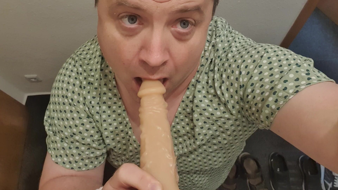 Sissy Blowjob