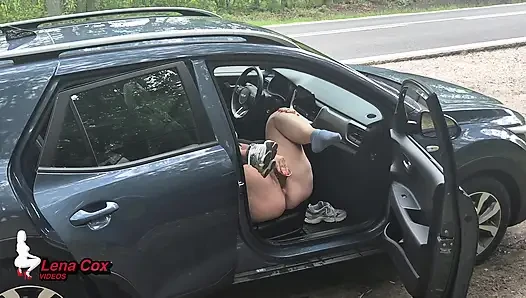 Risky Squirts by the Road