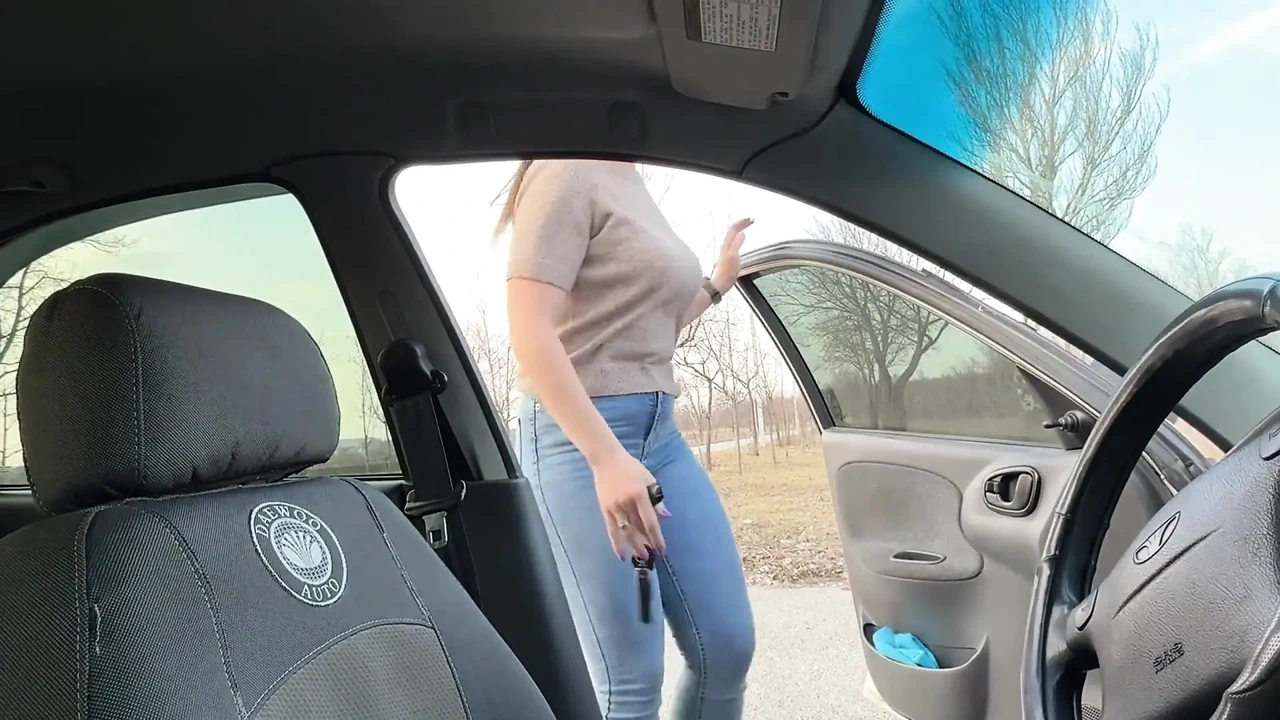 Động cơ đình trệ & vú trần trêu chọc pov