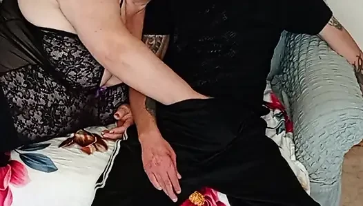 a neighbor gives a deep and high-quality blowjob before my cumshot in he...