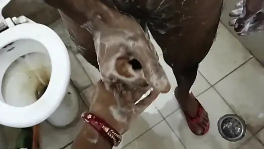 Sesi 28.kakak ipar india yang seksi ngasih kejutan masturbasi di kamar mandi - seks roleplay hot india"