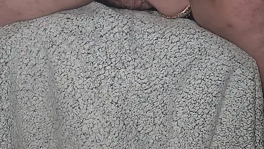 Lubangku dientot habis-habisan sama kontol besar pria ini!