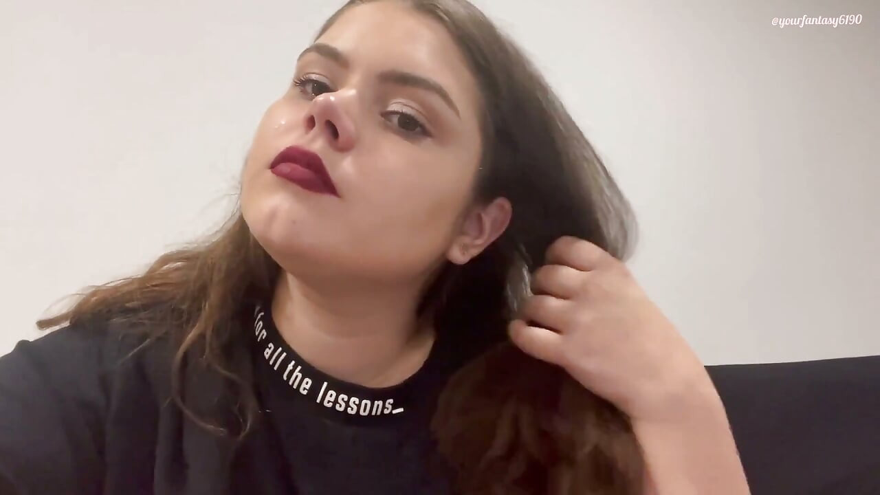 Geeuwen met rode lippenstift