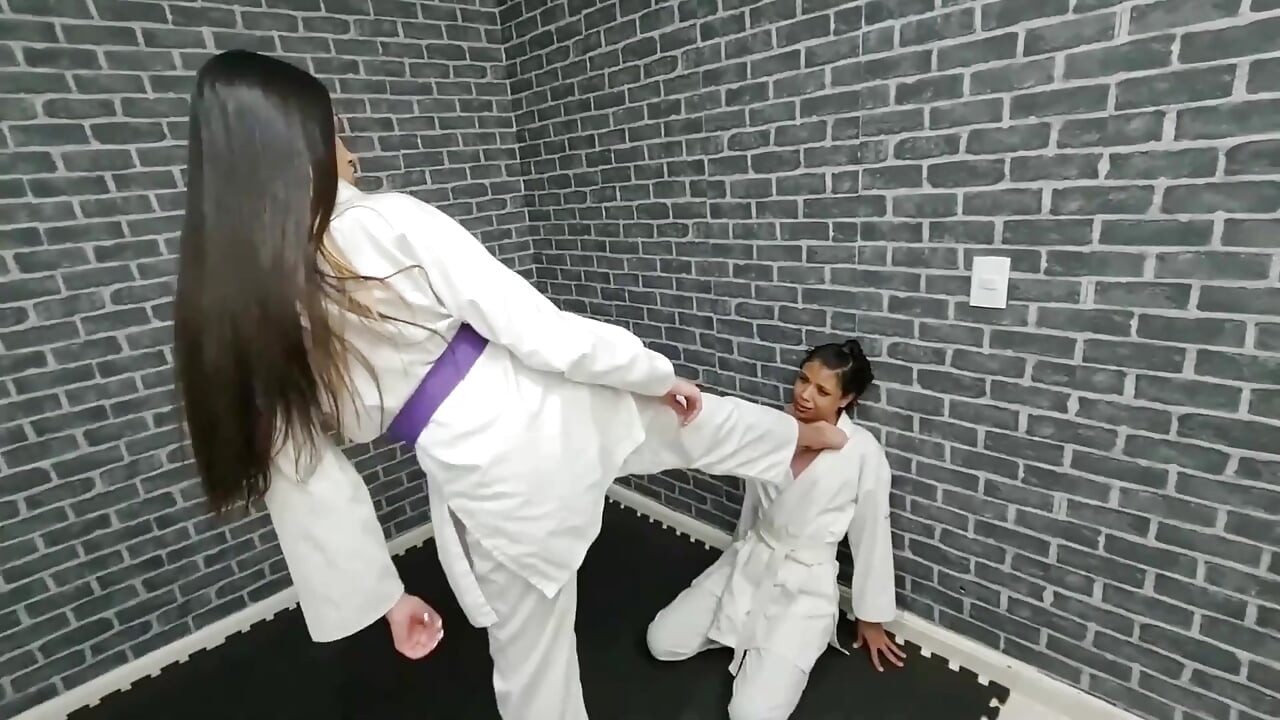Karate fight Amanda  VS Nataly - Power kicks with model feets