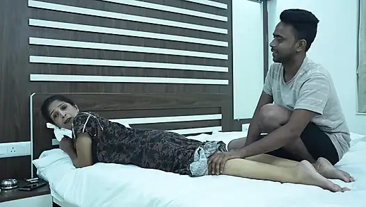 Mature Indian Bhabhi Fucked Hard by Her Servant - Rea Desi Sex