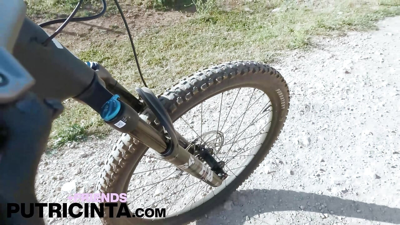 Putri Cinta Gets Hot and Naughty While Riding Her Bike Naked