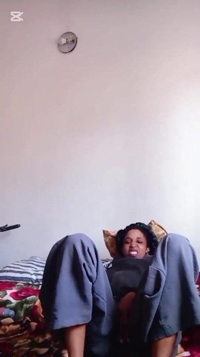 Morning cramp masturbation it's so painful if you don't have man closer to you | Clip 1