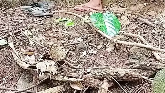 Wife Got Fucked with Neighbour While Her Husband Working in the Jungle