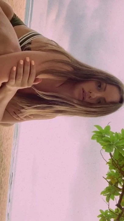 Alexandra Stan and the beach