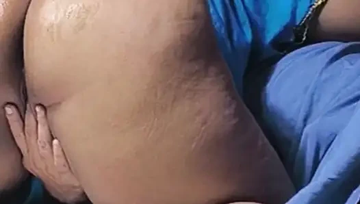 Arap orta yaşlı seksi kadın büyük götlü seks Arap