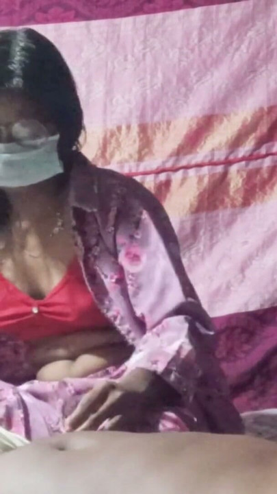 Today's top viral video: Sexy Bangladeshi woman. | Clip 1