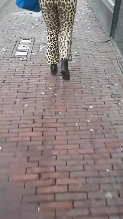 butt walking