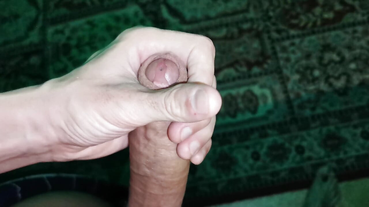 פרקום ענק וזין גדול ועסיסי אוננות