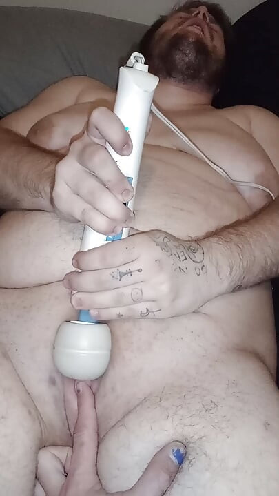 I don't want to stop cumming! FtM Magic Wand