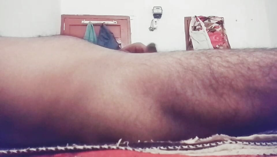 Bade land se ras tapakta hua