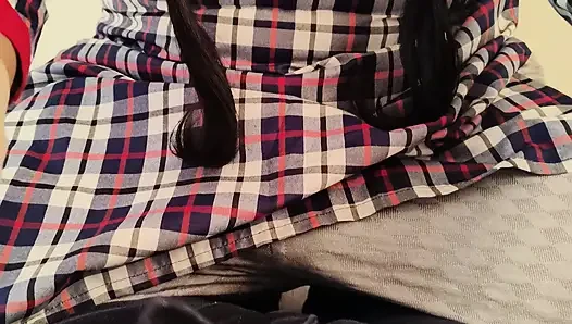 DESI 18-JÄHRIGE STUDENTIN, SIE IST UNSCHULDIGER FICK IM WALD VON