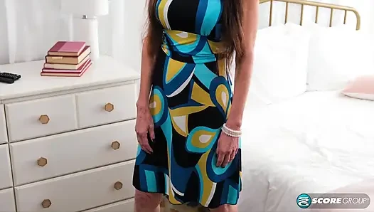 How to please a MILF, by Beth Sinkati