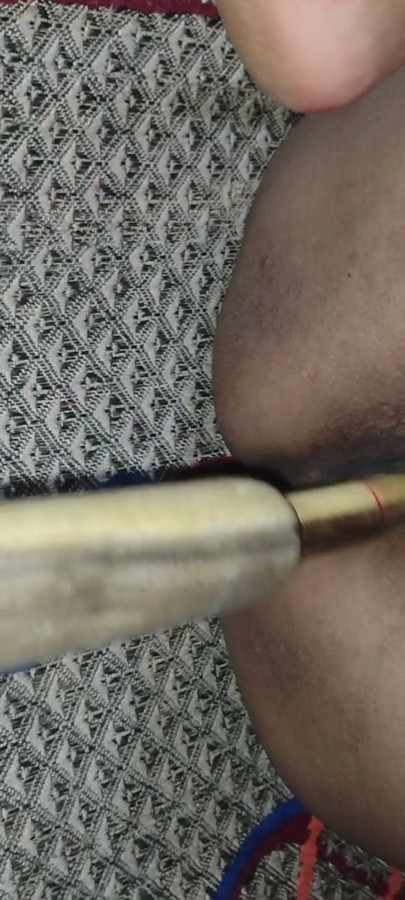 Une BB se fait masser les seins | Clip 1