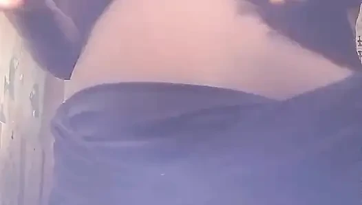 Ben Izlerken Üvey Annem Göğüslerini Bana Gösteriyor
